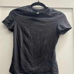 Skims Fits Everybody T Shirt